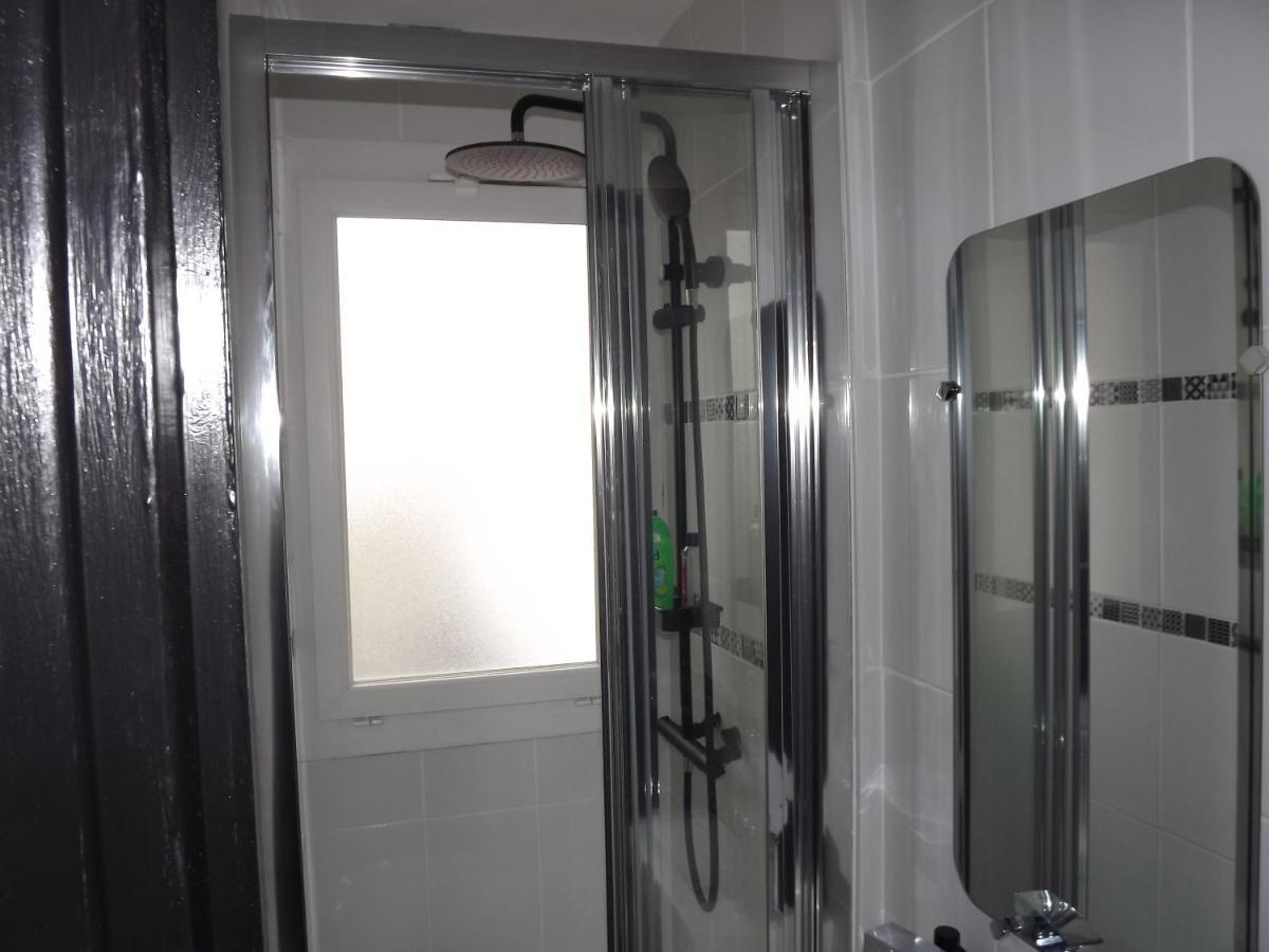 Appartement 12 บรีฟ-ลา-เกยยาร์ด ภายนอก รูปภาพ